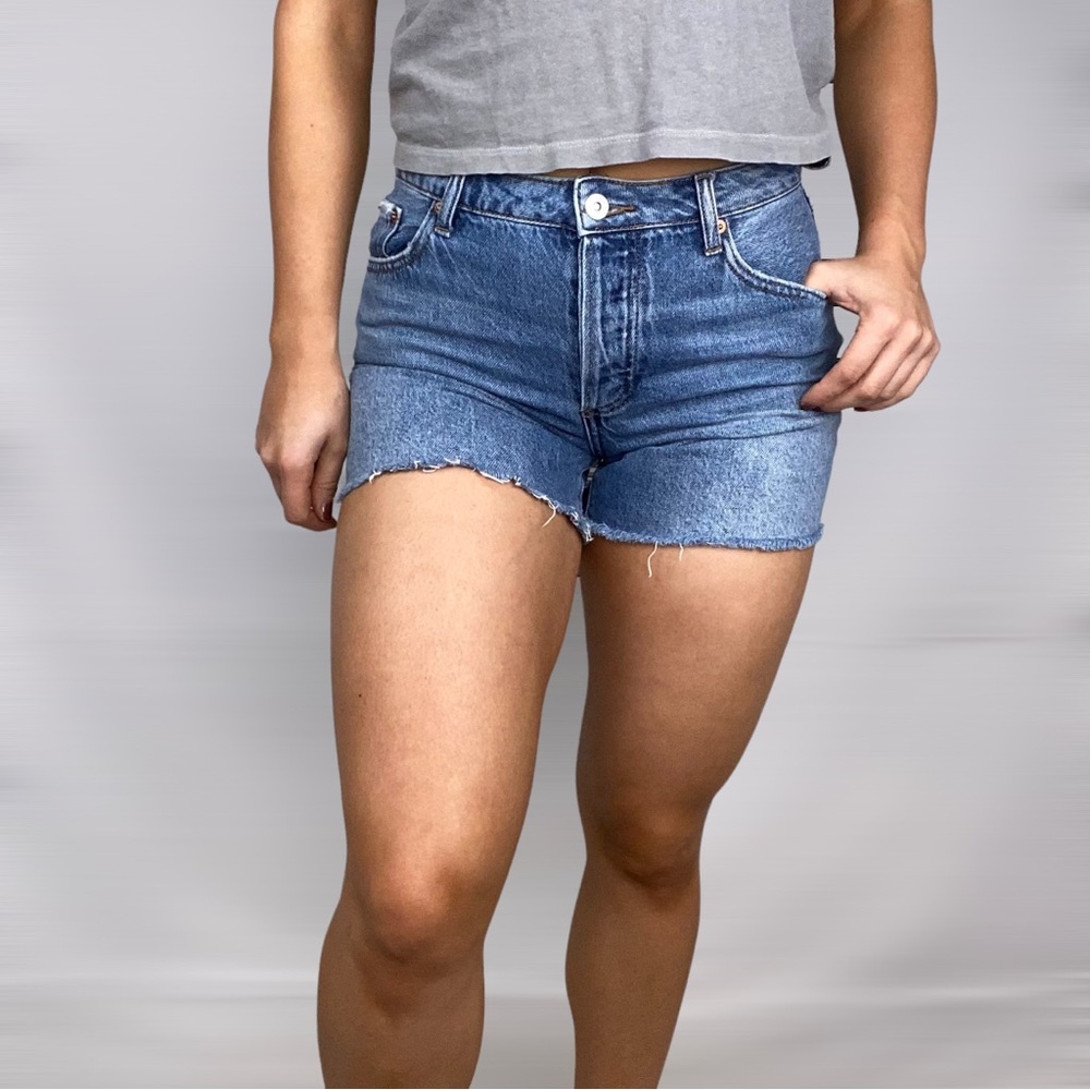 HOUSE OF‎ HARLOW 1960 High Rise Mom Jean Shorts